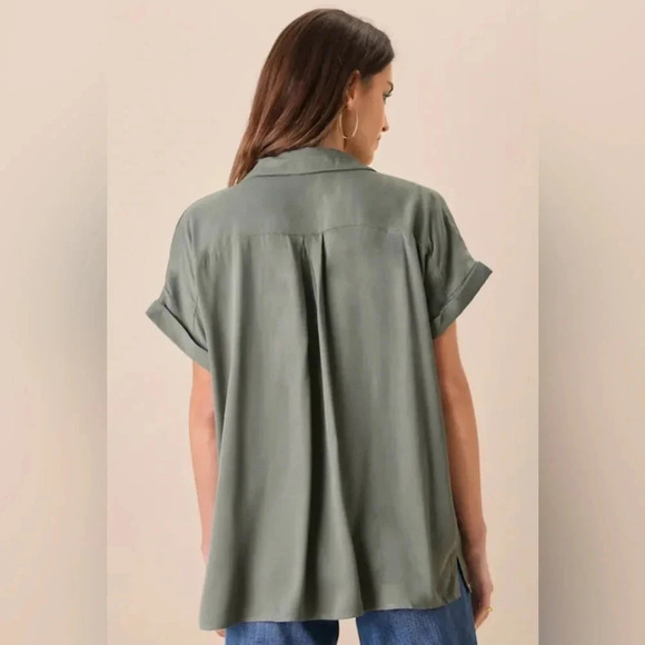 NEW with Tags (NWT) LuLus Blythe Olive Green Short Sleeve Button-Up Top - Picture 6 of 9